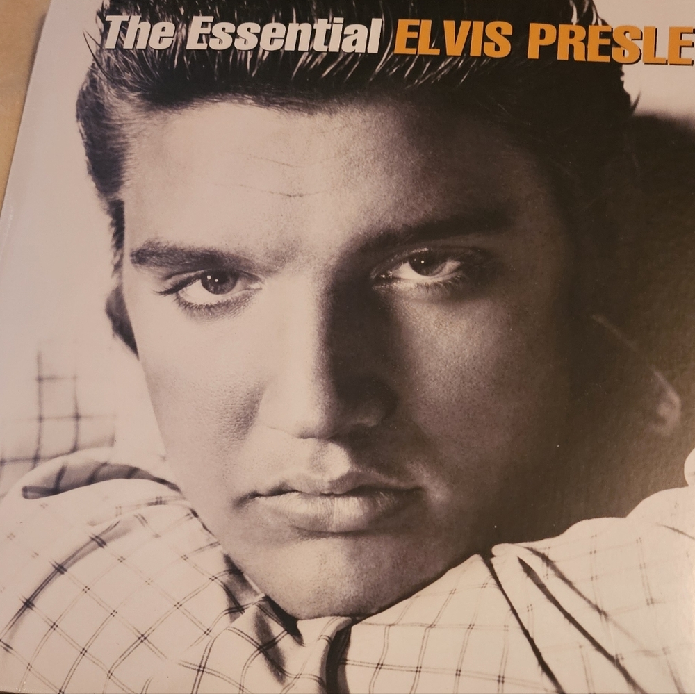 Elvis Presley Vinyl Record Collection - Picture 2 of 10